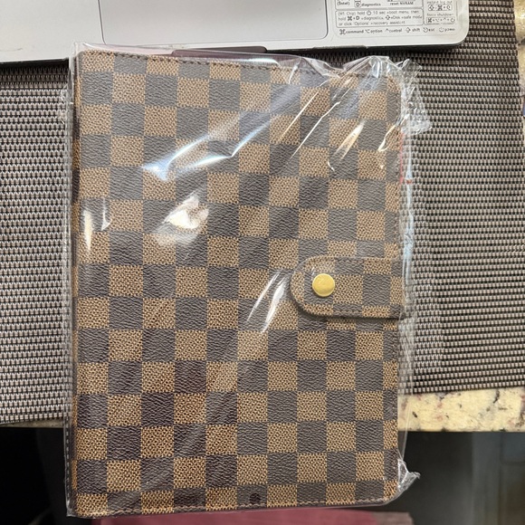 Brown Checkered A5 Planner with RED INTERIOR - Picture 15 of 15